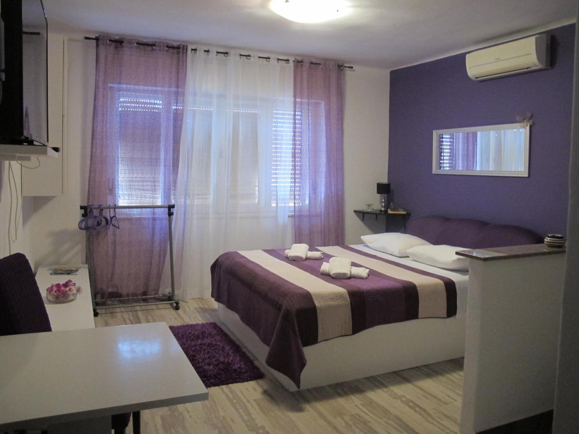 Rooms And Apartment Stambuk II สปลิท ภายนอก รูปภาพ