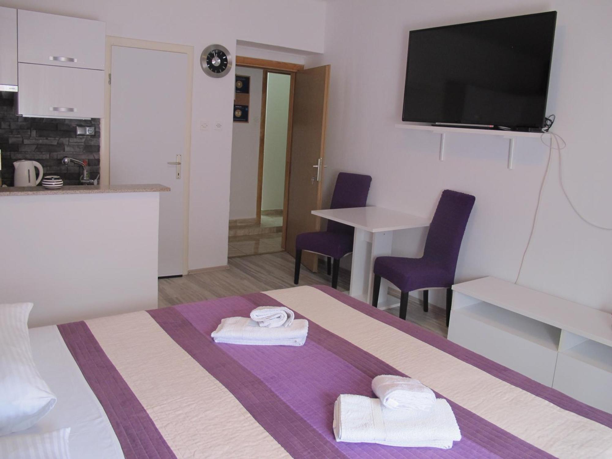 Rooms And Apartment Stambuk II สปลิท ภายนอก รูปภาพ
